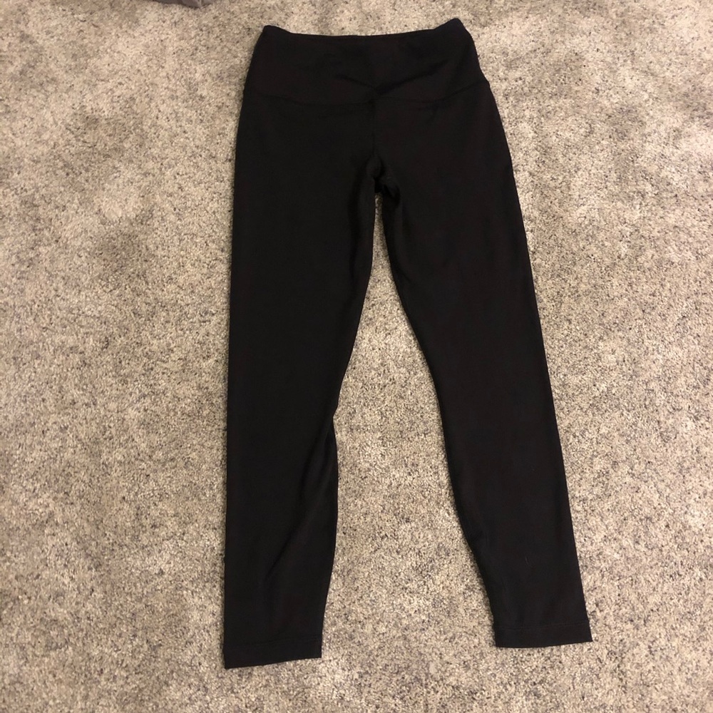 black workout leggings